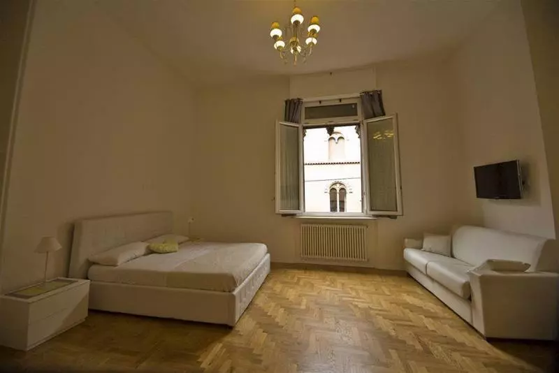 Indipendenza Suite
