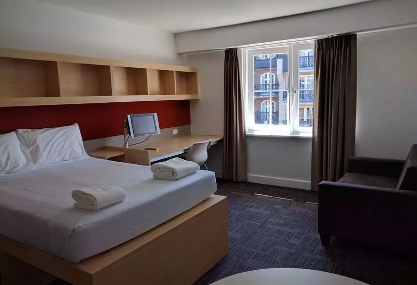 Fotos del hotel Rmit Village Old Melbourne:  2