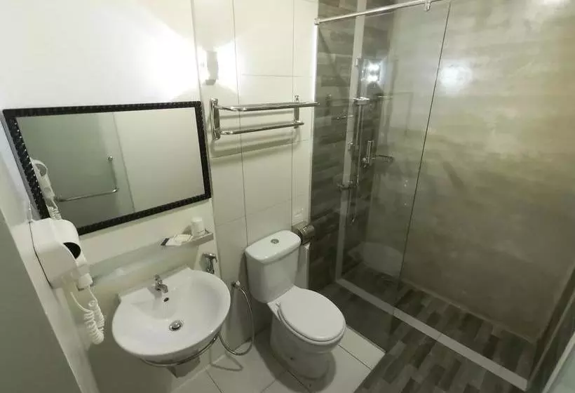 Fotos del hotel Baguss Hotel And Serviced Apartment:  7