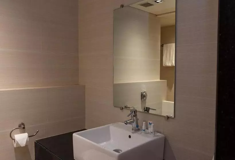Fotos del hotel Treebo Guest House:  9