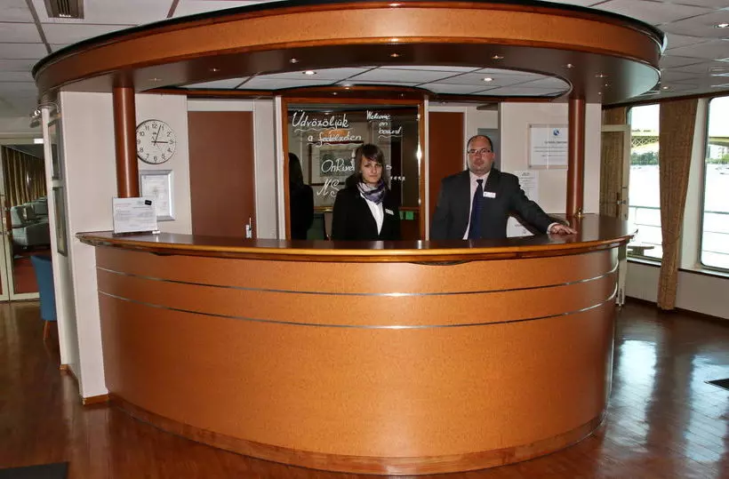 Fotos del hotel Onriver S   Ms Cezanne:  10
