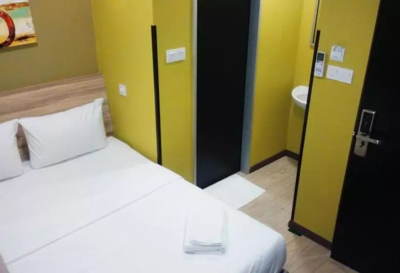 Fotos del hotel Basic:  4