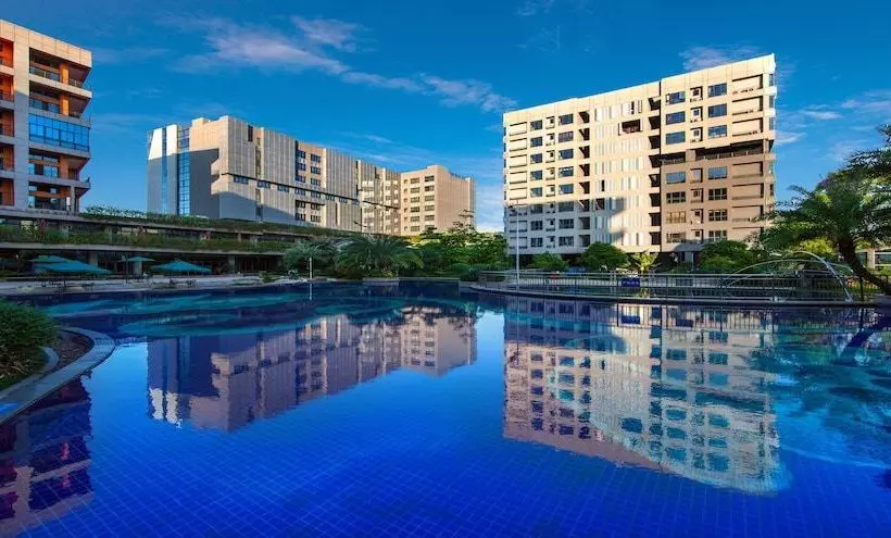 Fotos del hotel Country Garden Airport Kylin Apartment:  2