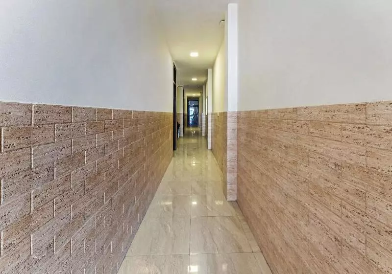 Fotos del hotel Silverkey Executive Stays 19389 Divine Inn:  2
