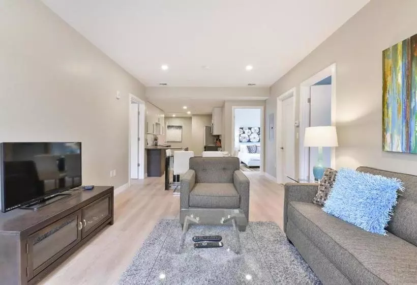 Fotos del hotel Global Luxury Suites Longwood Medical:  21