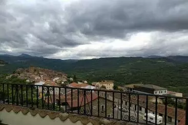 Casa Rural Laura - Miranda del Castanyar