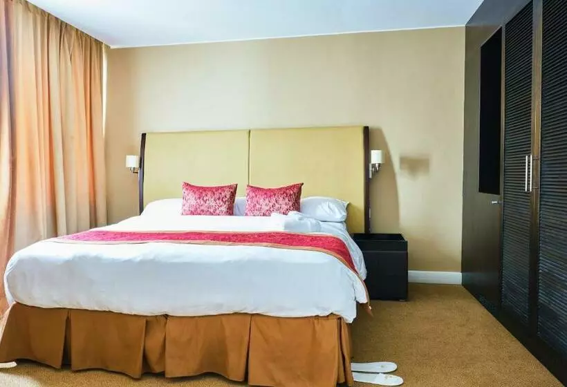 Fotos del hotel Golden Tulip Accra:  13