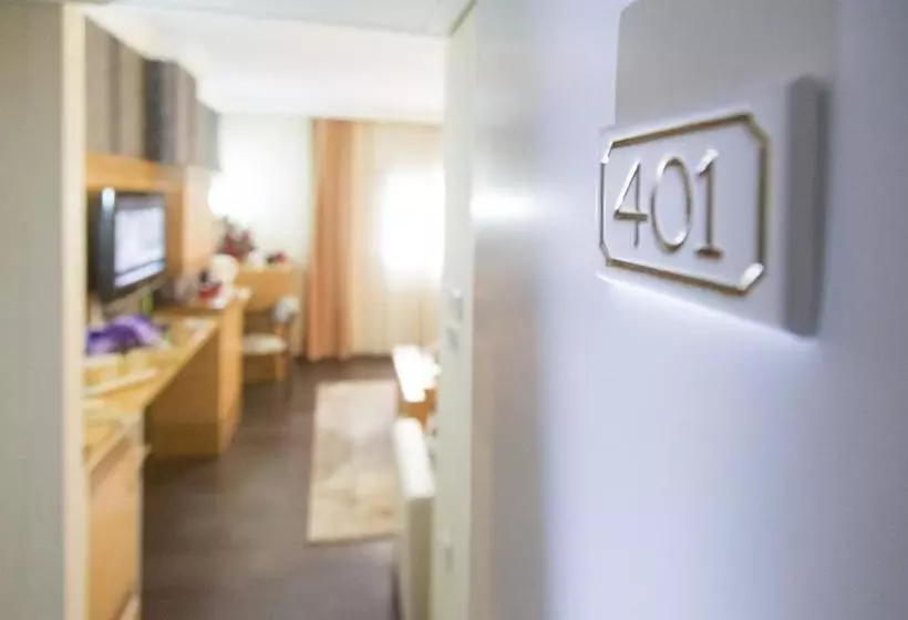 Fotos del hotel Sevcan  Airport:  15