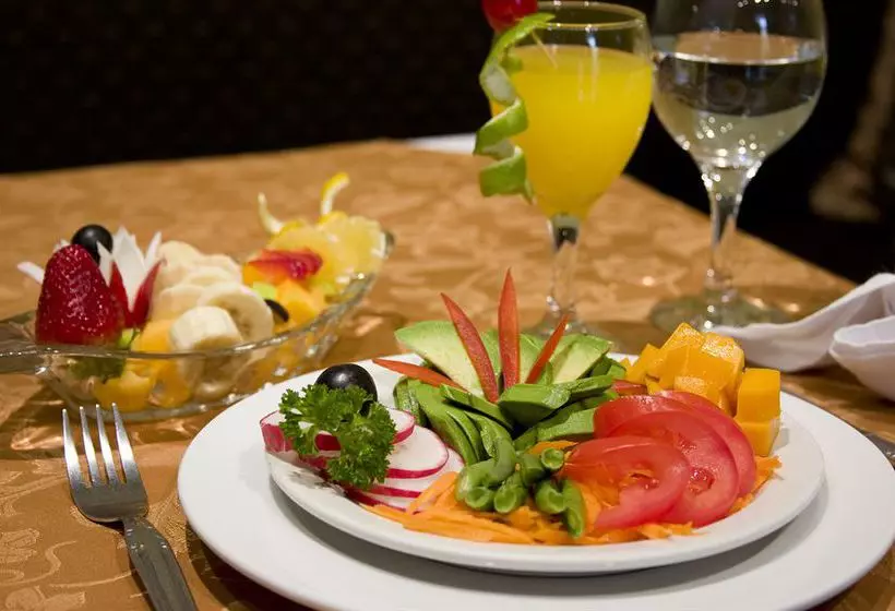 Fotos del hotel Leon De Oro Inn & Suites:  3