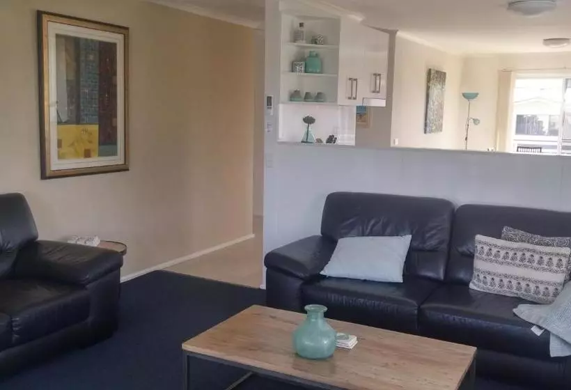 Fotos del hotel Apollo Luxury Apartments:  2