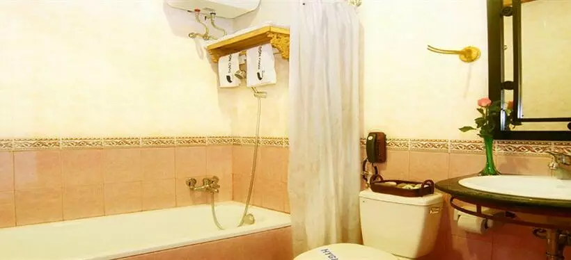 Fotos del hotel Grass Land Hotel :  6