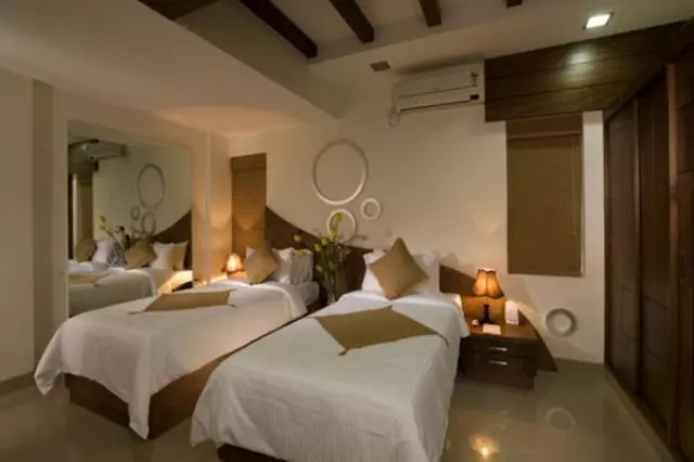 Fotos del hotel Krishinton Suites:  11