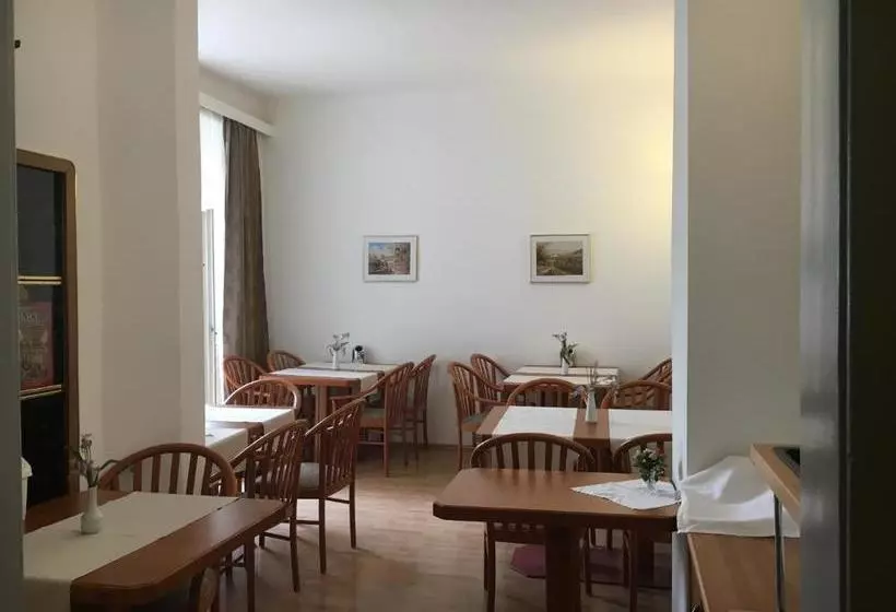 Fotos del hotel Pension Anifalstaff:  3