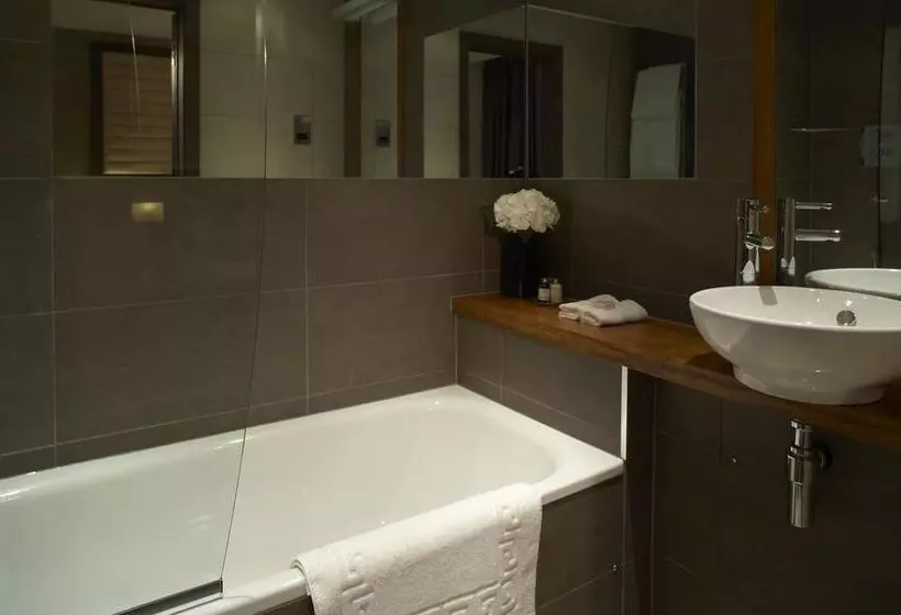 Fotos del hotel Best Western Maitrise Suites Apartment Hotel:  12