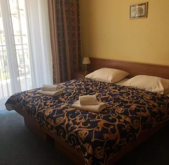 Fotos del hotel Modena:  13