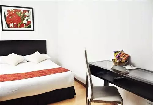 Fotos del hotel Hotel Innova 68:  13