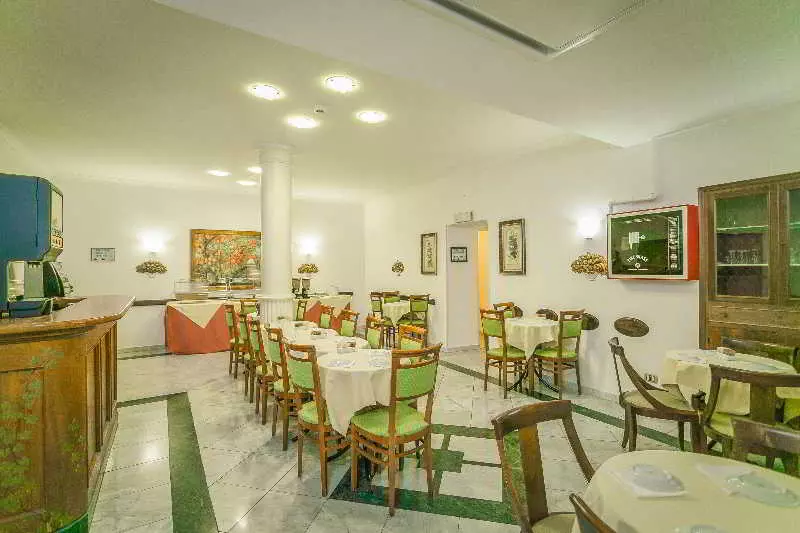 Fotos del hotel Curtatone:  7