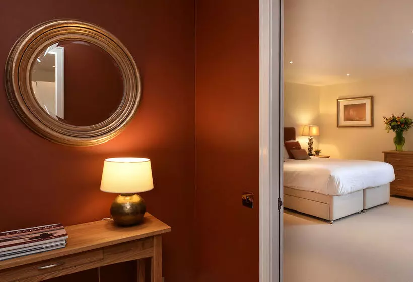 Fotos del hotel Highland Apartments:  8