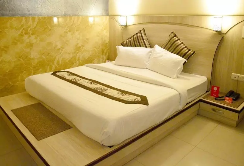 Fotos del hotel Collection O 45824 Opposite Jyotiba Hospital:  6