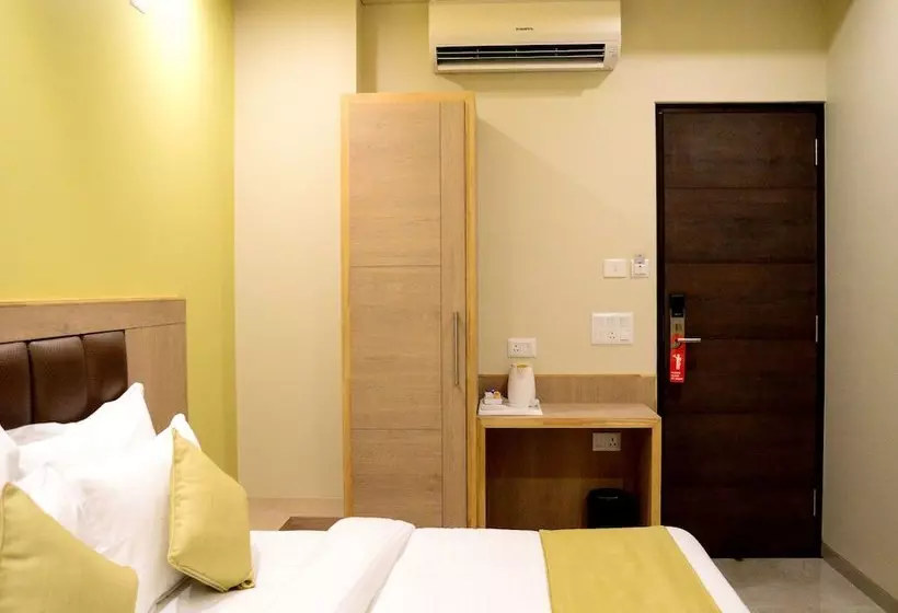 Fotos del hotel Collection O 45824 Opposite Jyotiba Hospital:  12