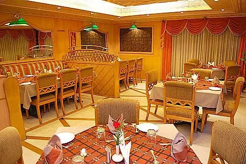 Fotos del hotel Raj Palace:  19