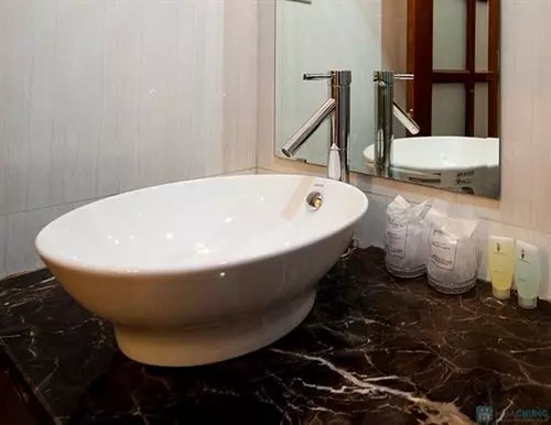 Fotos del hotel Sunflower  & Travel:  5