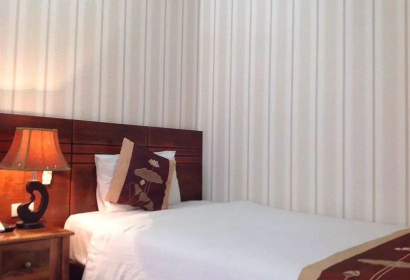 Fotos del hotel Sunflower  & Travel:  18