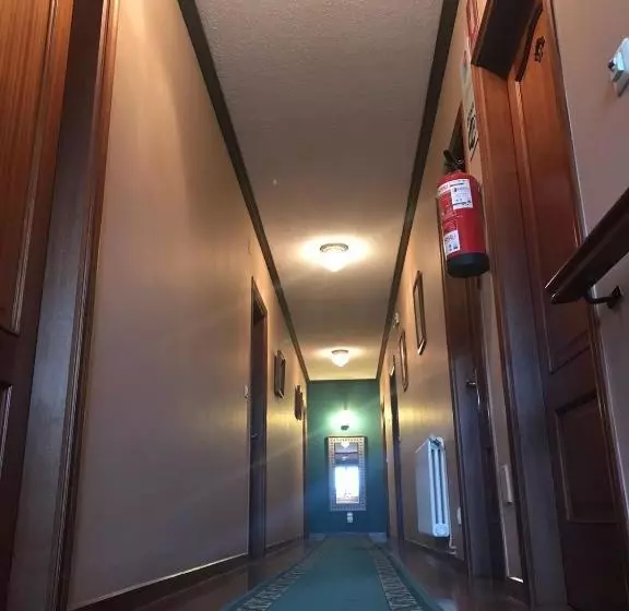 Fotos del hotel La Villa:  11