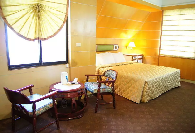 Fotos del hotel Famous  Tainan:  15