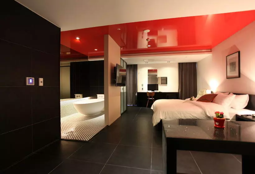 R.lee Suite Hotel Ganseok