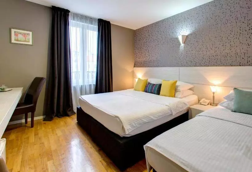 Fotos del hotel Villa Milas:  10