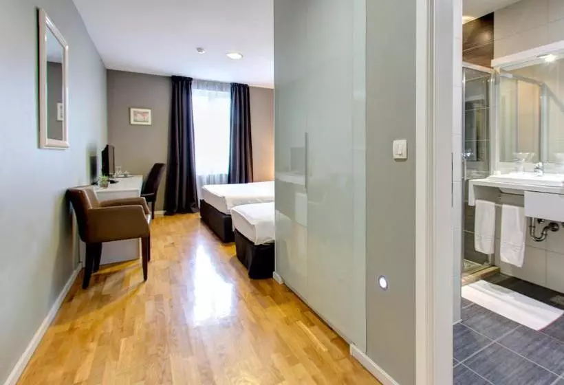 Fotos del hotel Villa Milas:  11