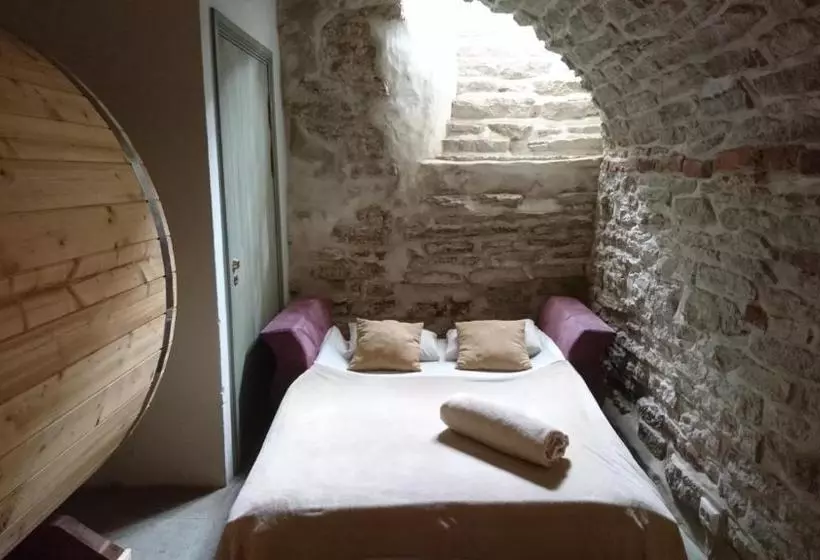 Fotos del hotel Old Town Sauna Apartment:  15