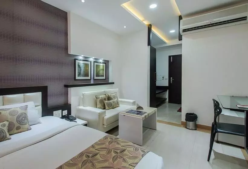 Fotos del hotel Oyo Premium Raja Park:  16