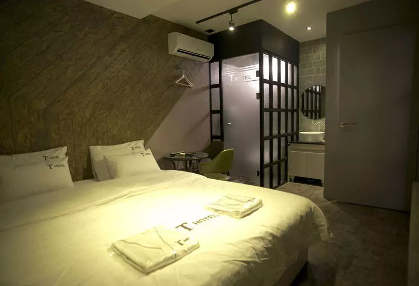 Fotos del hotel T:  7