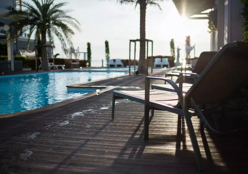 Fotos del hotel The Verona Riviera:  2