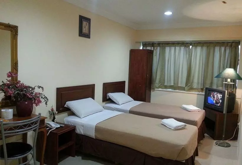 Fotos del hotel OYO 390 Mayview Glory Hotel:  15