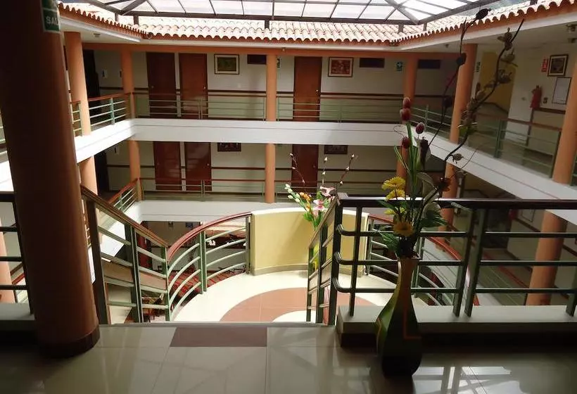 Fotos del hotel Tornado:  4