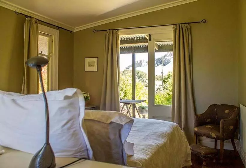 Fotos del hotel Toms Cottages:  14