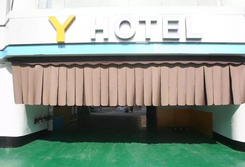 Fotos del hotel Y:  2
