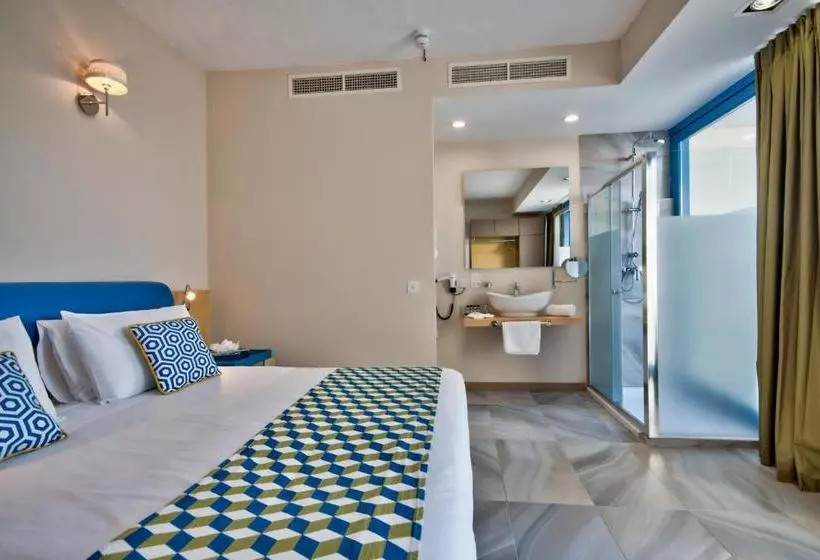 Fotos del hotel The British Suites:  7
