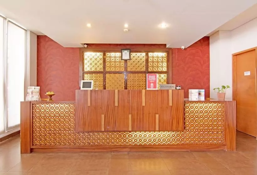 Fotos del hotel Zen Rooms Kuta Sunset Road:  2