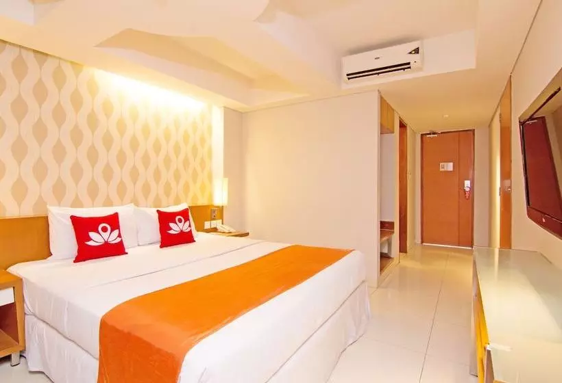 Fotos del hotel Zen Rooms Kuta Sunset Road:  12