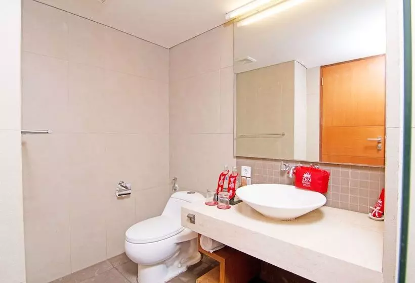 Fotos del hotel Zen Rooms Kuta Sunset Road:  13