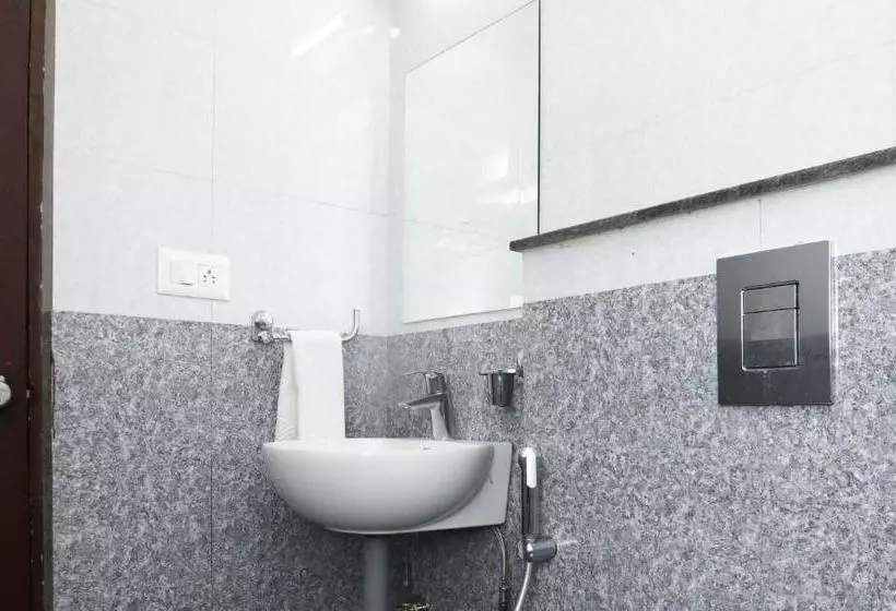 Fotos del hotel Treebo Trend Krishnaa Comfort:  16