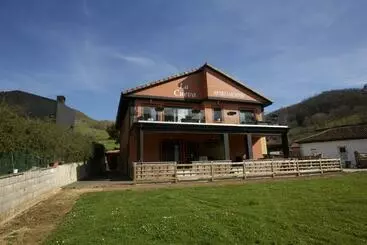 Apartamentos La Cueva   Onis - Onis