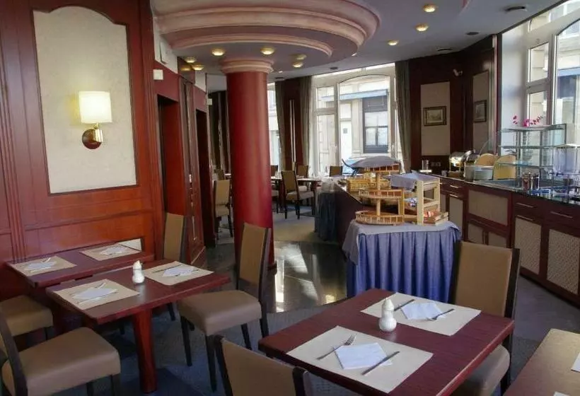 Fotos del hotel Central Molitor:  11