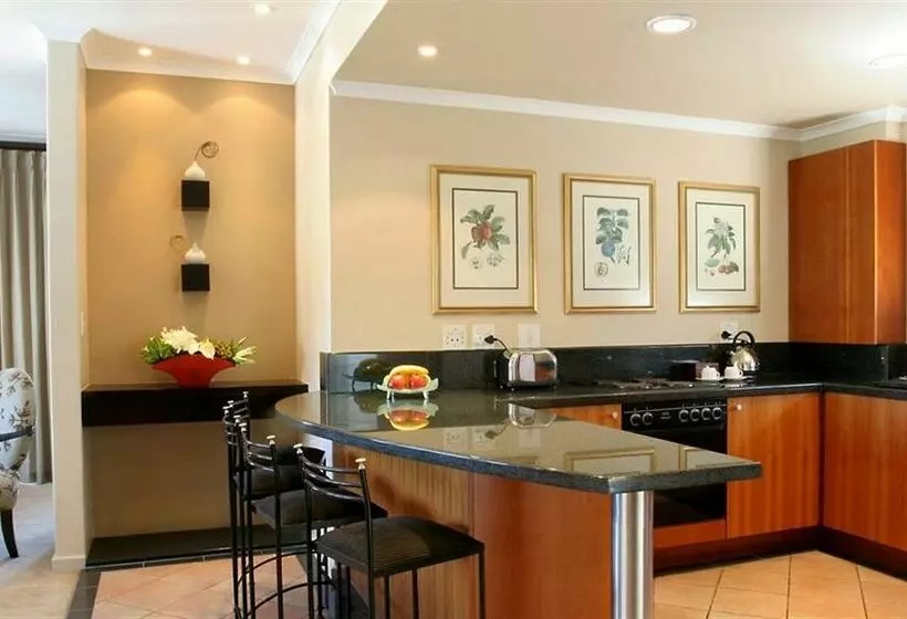 Fotos del hotel Ambassador Hotel:  7