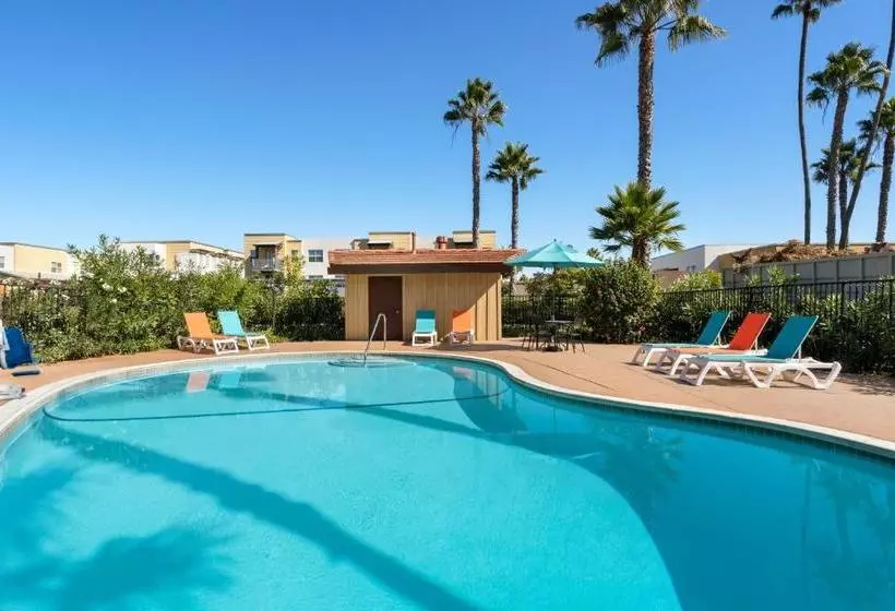 Fotos del hotel Howard Johnson By Wyndham San Diego State University Area:  2