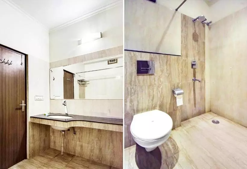 Fotos del hotel Fab K Mahaveer:  15